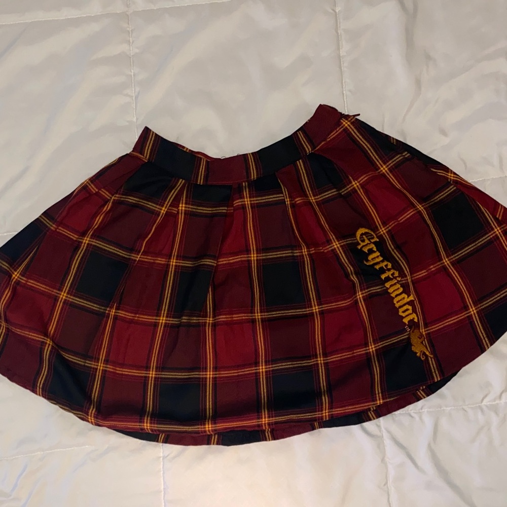 Warner Bros. Gryffindor Plaid Mini Skirt - Red and Black